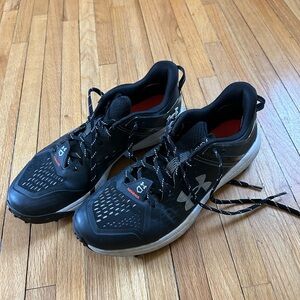 UA Men’s Yard Low Turf Baseball Cleat